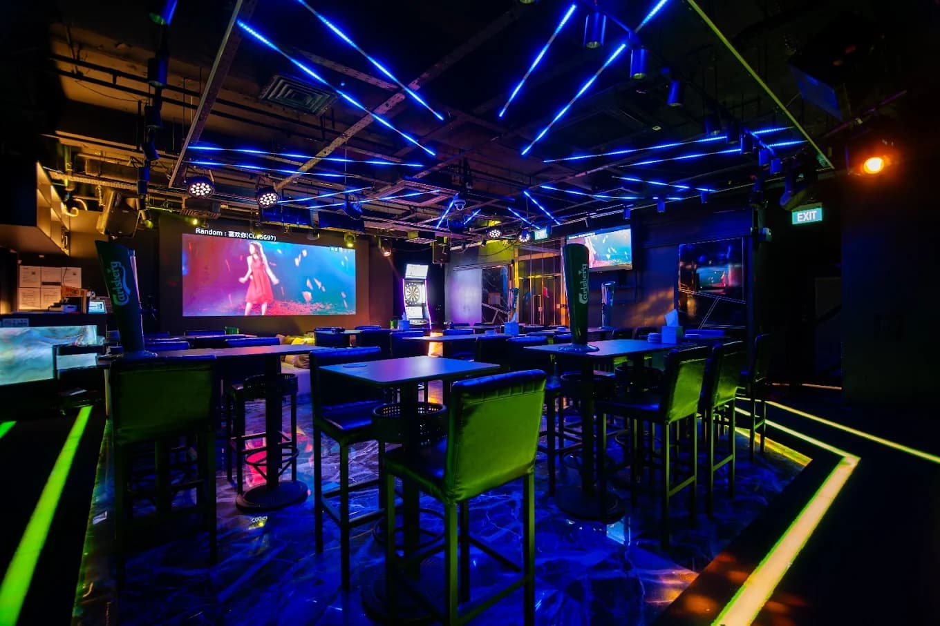 Delulu Karaoke Bar 2