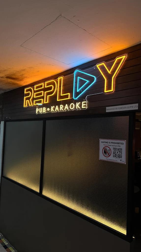 REPLAY PUB SINGAPORE 2