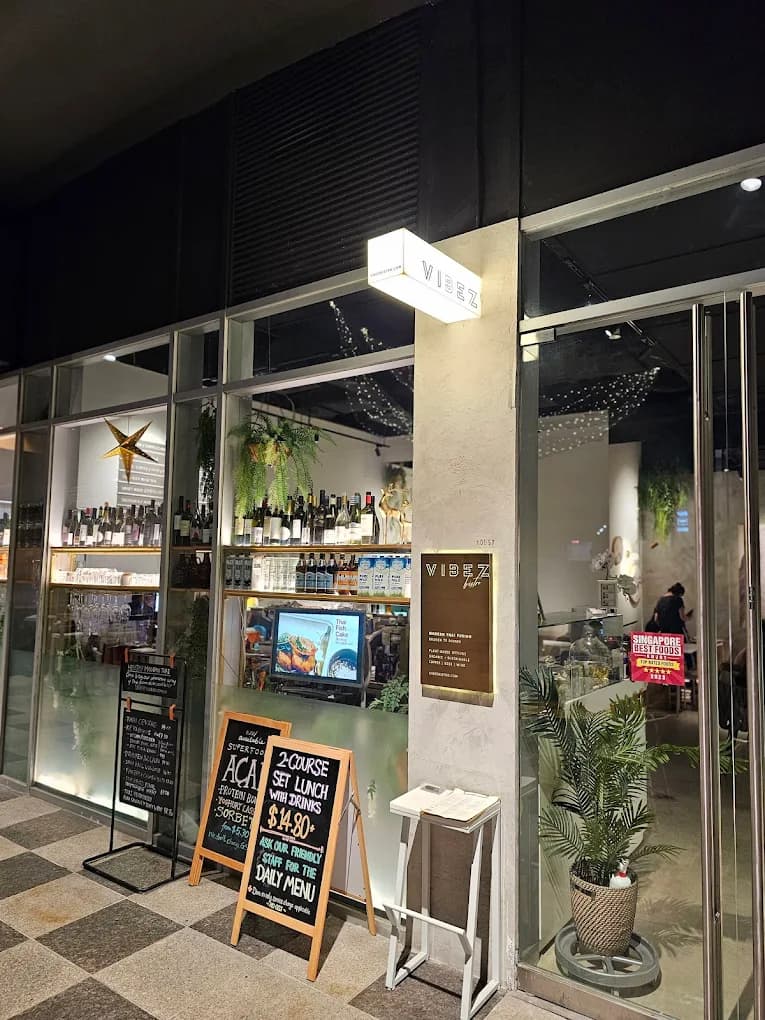 Vibez Bistro Bar 1