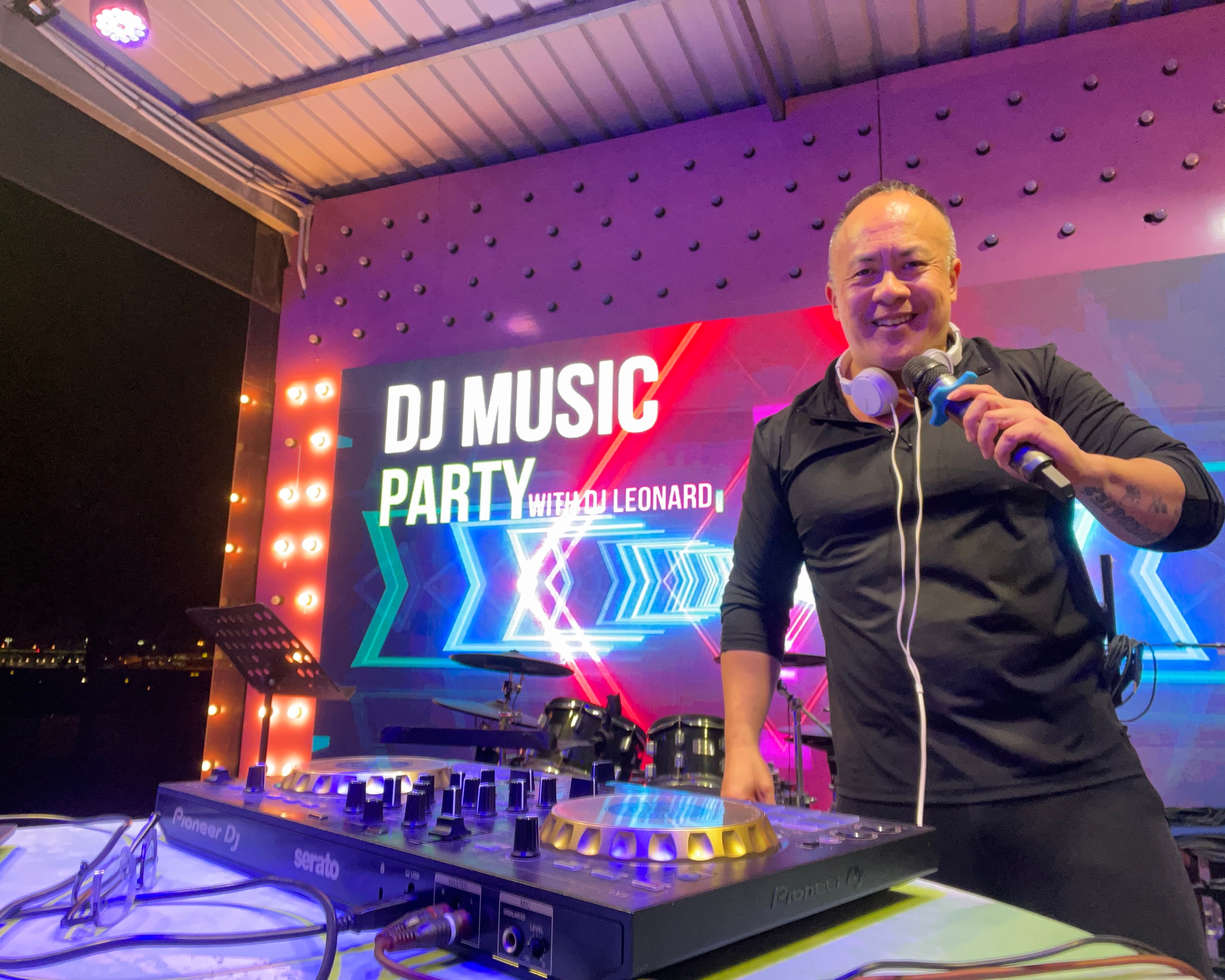 DJ Leonard T @ Nights of Arte Sound (Club Evo) gallery photo 1