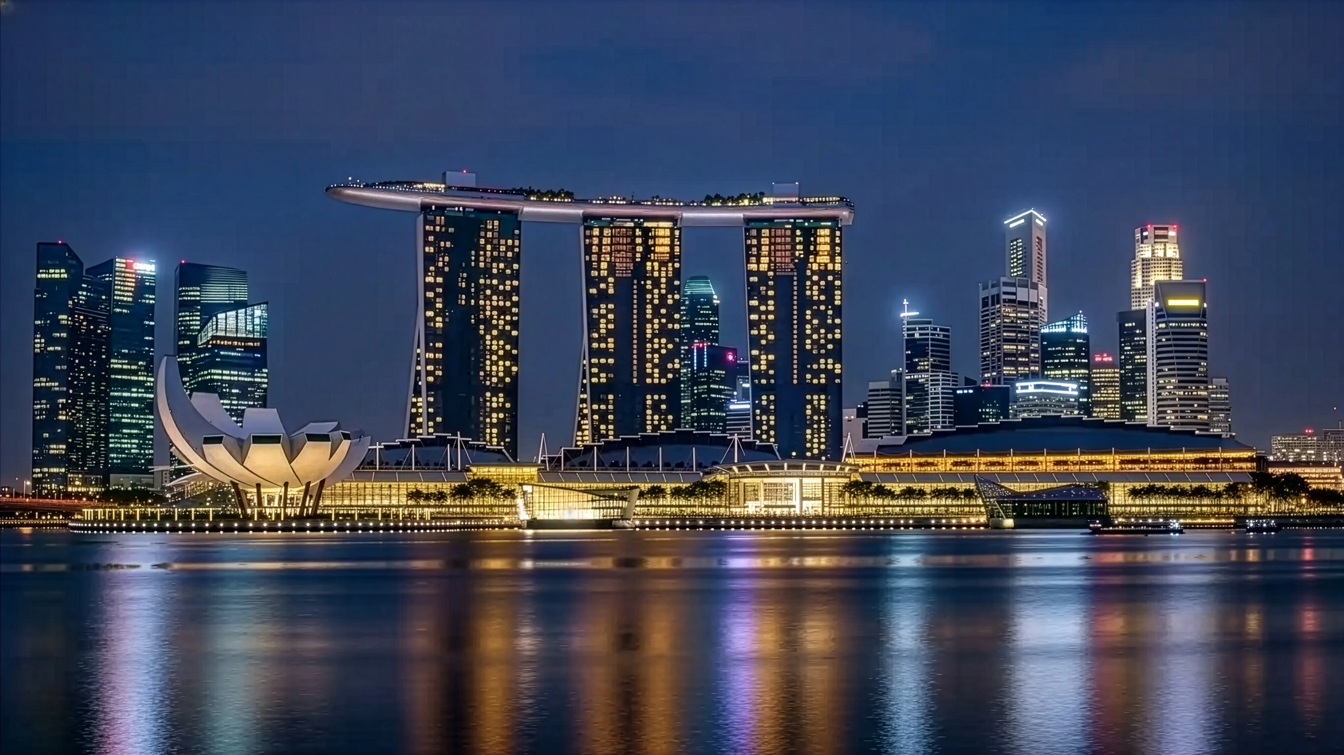 Singapore night life spots — KTV, bars, nightclubs, late-night dining and more on NightlifeStreet